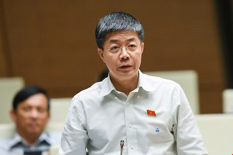 Đại biểu Quốc hội Nguyễn Mạnh Hùng (đoàn Cần Thơ). Đại biểu Quốc hội Nguyễn Mạnh Hùng (đoàn Cần Thơ).