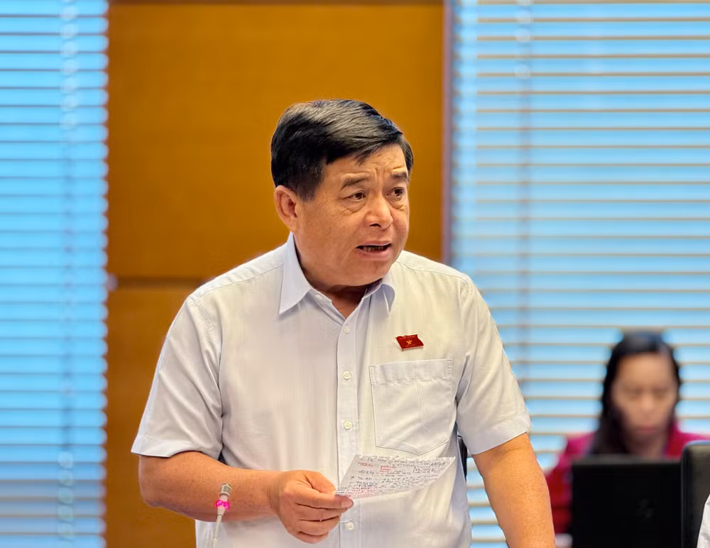 Bộ trưởng Nguyễn Chí Dũng cho rằng, chúng ta không tô hồng kết quả nhưng cũng không nên bi quan, nên tập trung vào những nhiệm vụ giải pháp nào đến cuối năm.