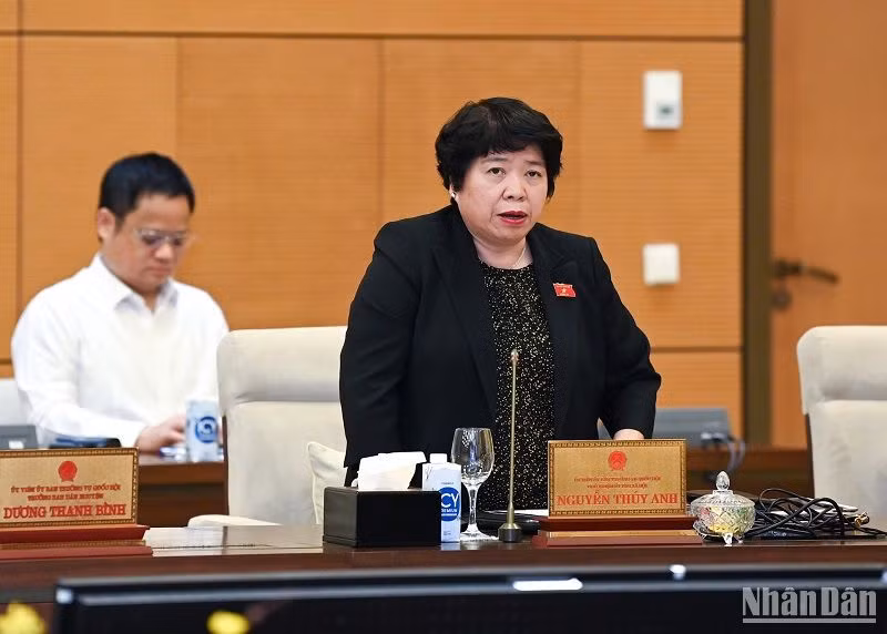 Chủ nhiệm Ủy ban Xã hội của Quốc hội Nguyễn Thúy Anh phát biểu ý kiến thảo luận. (Ảnh: DUY LINH) Chủ nhiệm Ủy ban Xã hội của Quốc hội Nguyễn Thúy Anh phát biểu ý kiến thảo luận. (Ảnh: DUY LINH)