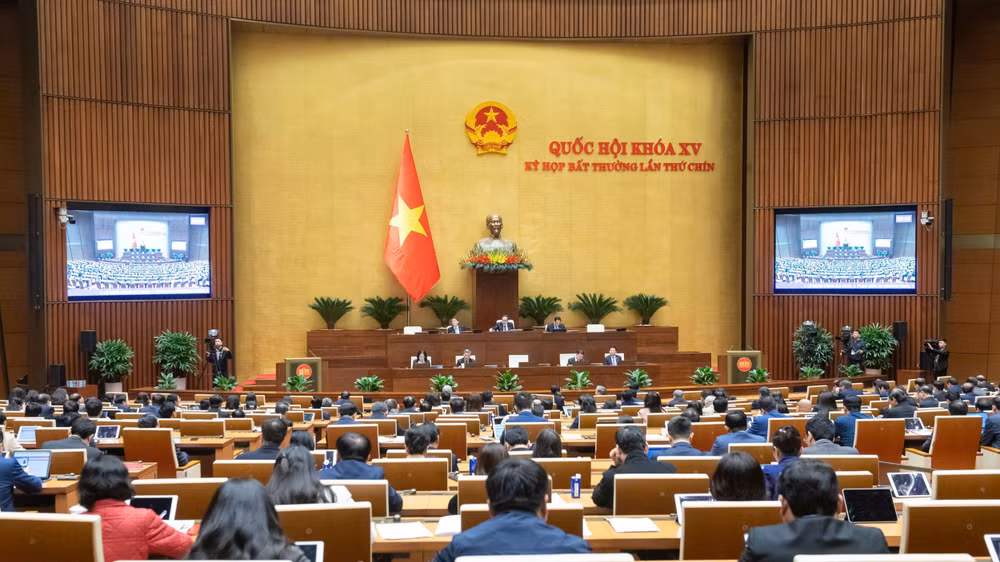Quang cảnh phiên thảo luận tại hội trường sáng 17/2.