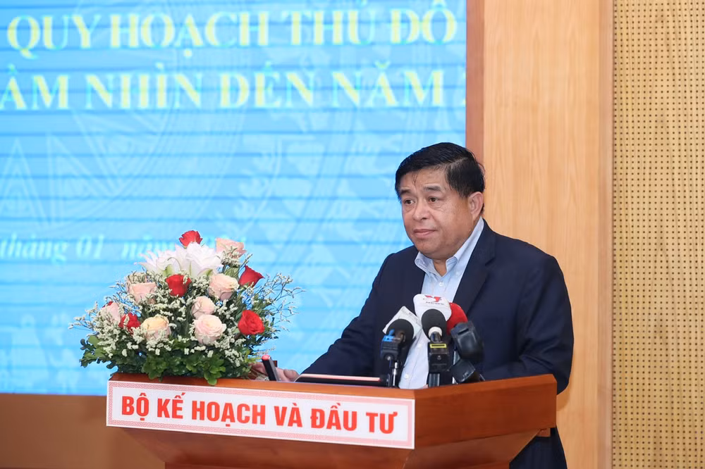 Bộ trưởng Kế hoạch và Đầu tư Nguyễn Chí Dũng phát biểu khai mạc hội thảo.