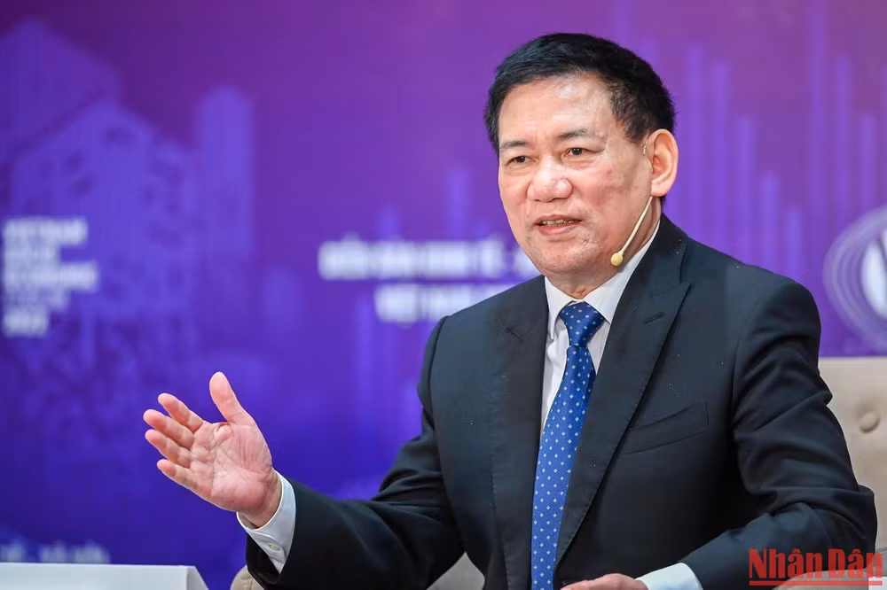 Bộ trưởng Tài chính Hồ Đức Phớc phát biểu tại Phiên hội thảo chuyên đề về đẩy mạnh cải cách thể chế sáng 18/9. (Ảnh: DUY LINH)