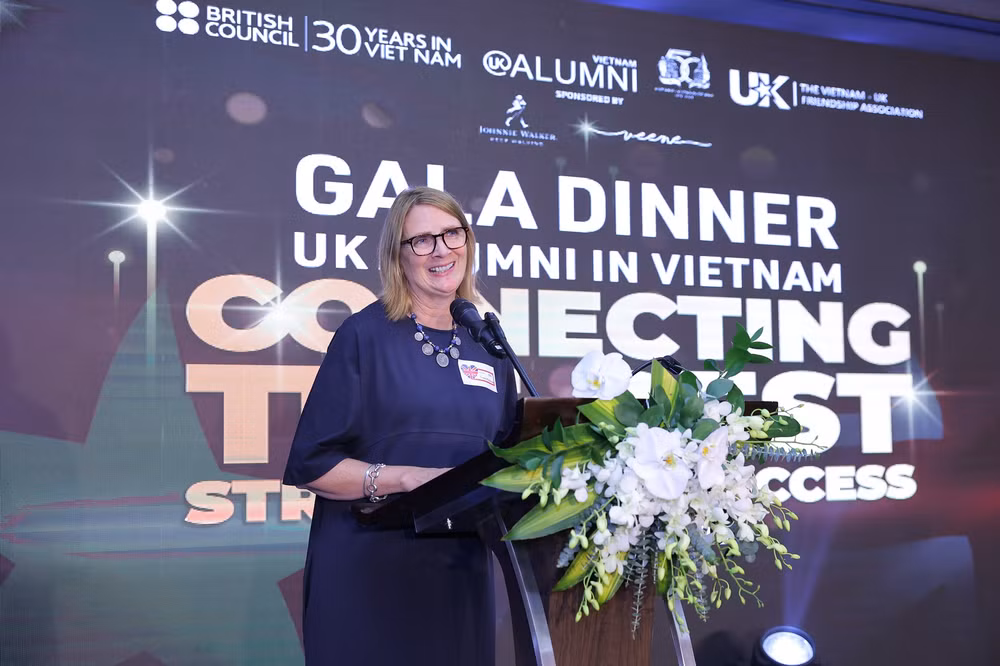 Giám đốc Hội đồng Anh tại Việt Nam Donna McGowan phát biểu tại chương trình.