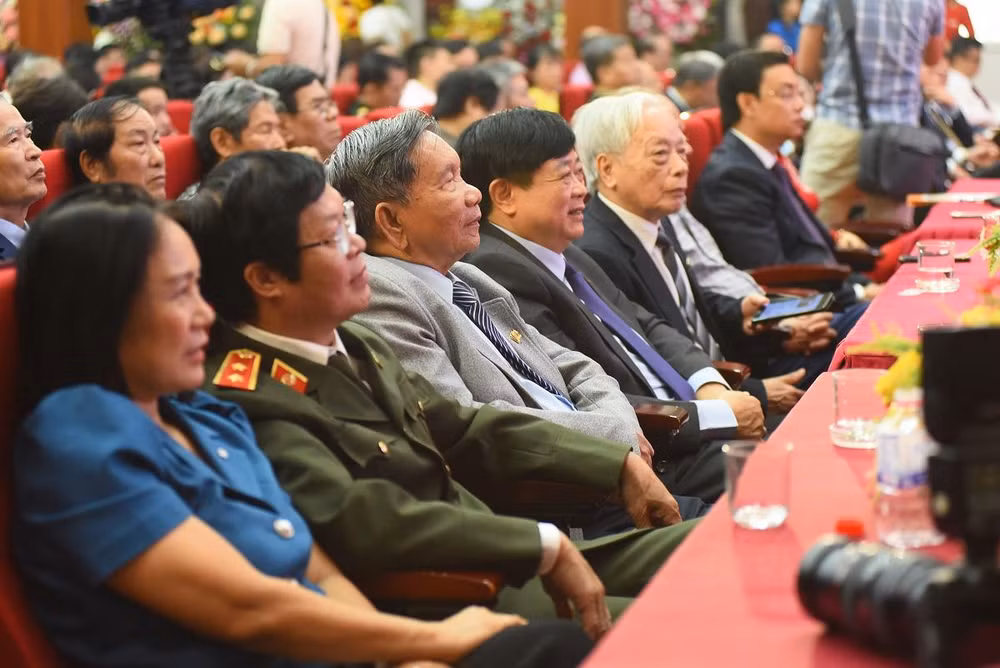 Các đại biểu tham dự Lễ kỷ niệm. Các đại biểu tham dự Lễ kỷ niệm.