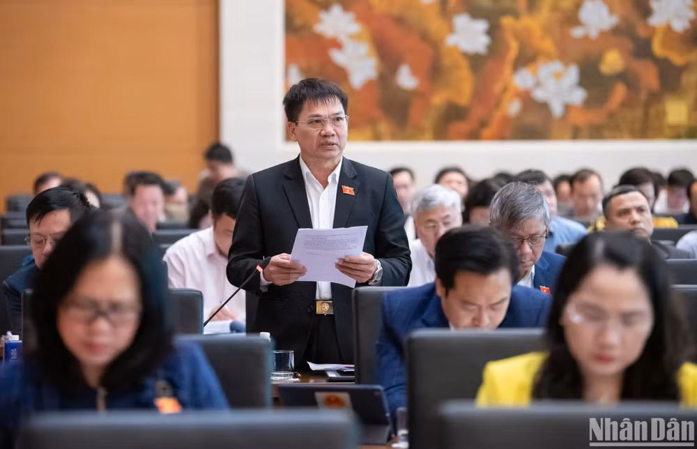 Đại biểu Dương Khắc Mai (đoàn Đắk Nông). (Ảnh: DUY LINH) Đại biểu Dương Khắc Mai (đoàn Đắk Nông). (Ảnh: DUY LINH)