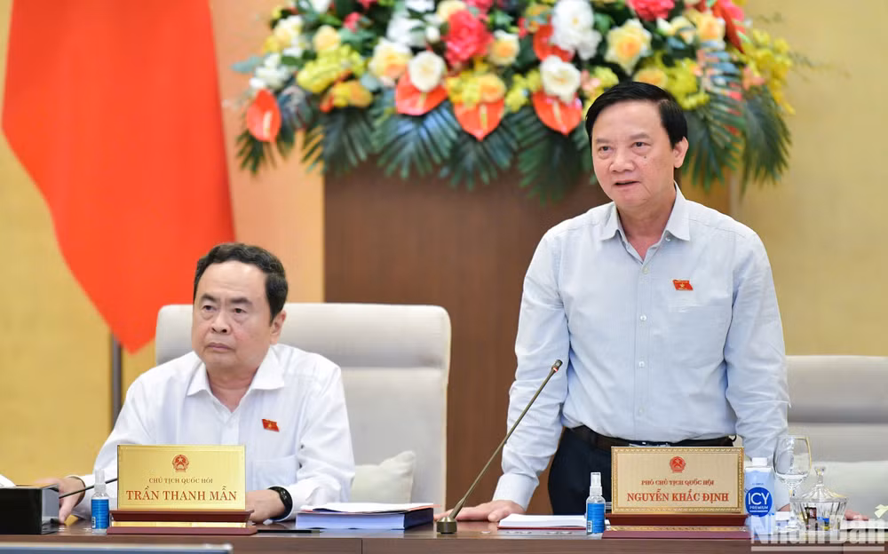 Phó Chủ tịch Quốc hội Nguyễn Khắc Định phát biểu. (Ảnh: DUY LINH)