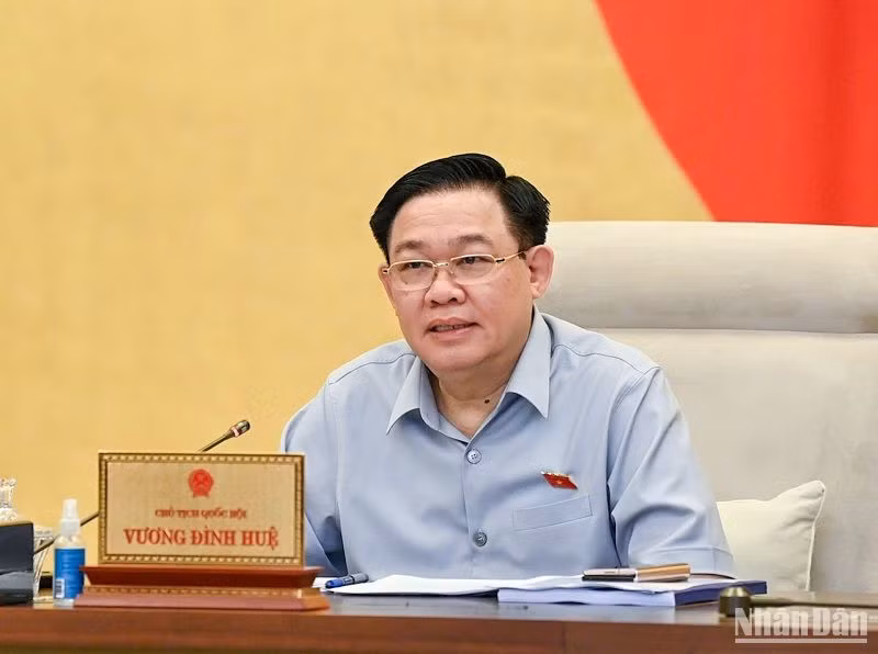 Chủ tịch Quốc hội Vương Đình Huệ phát biểu ý kiến tại phiên họp. (Ảnh: DUY LINH)