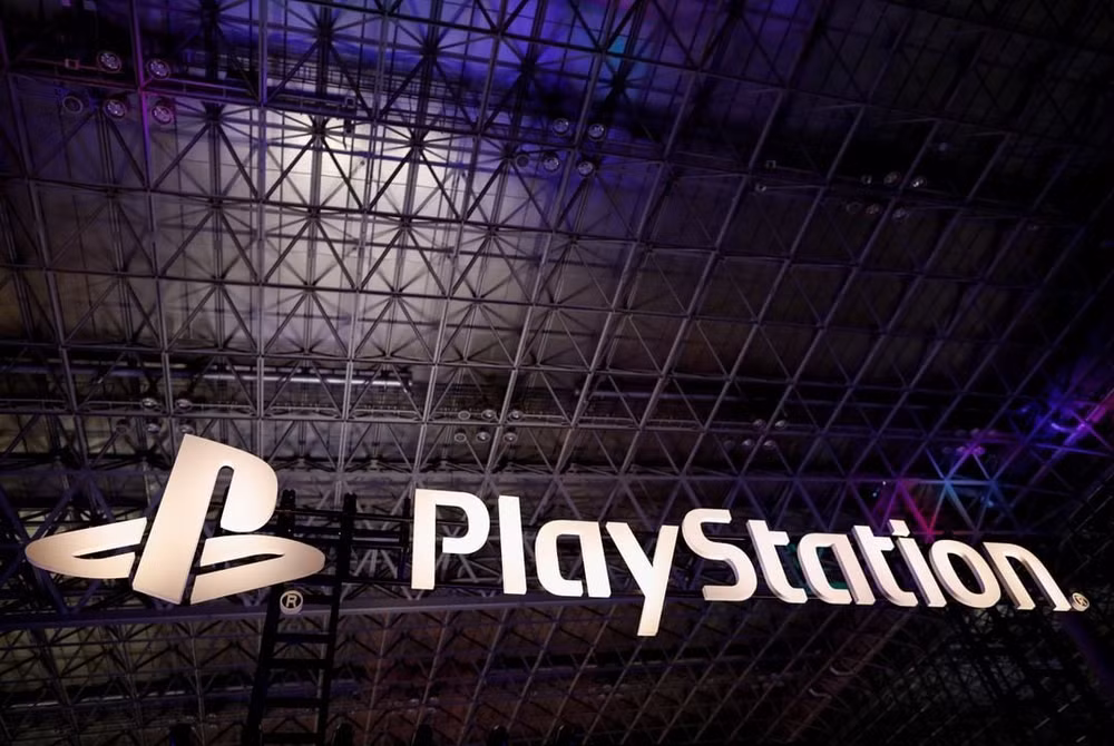 Sony sẽ cắt giảm 8% nhân sự mảng PlayStation. (Ảnh: Reuters)