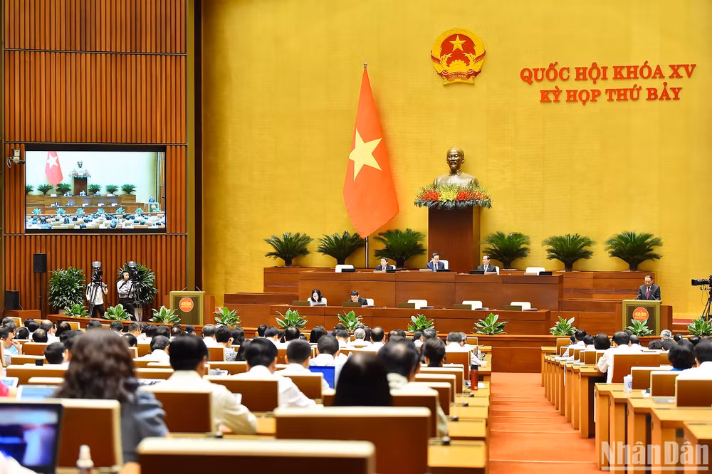 Quang cảnh phiên họp. (Ảnh: THỦY NGUYÊN)