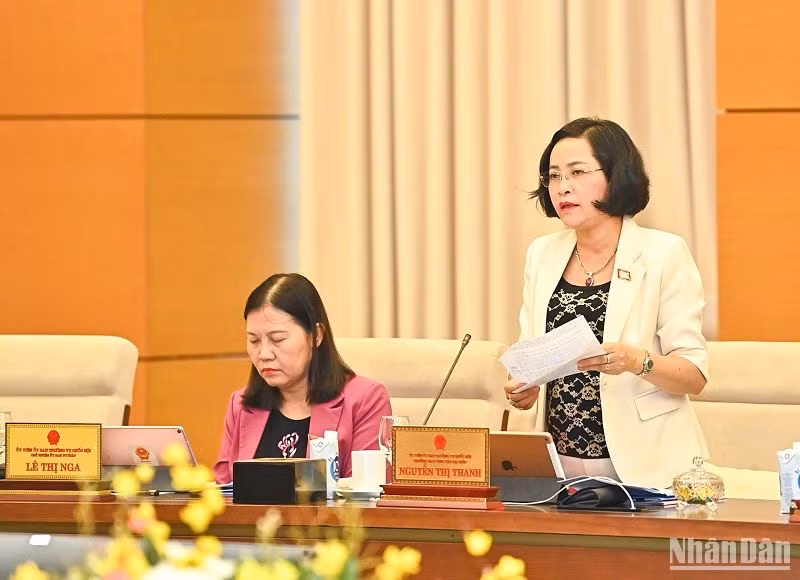 Trưởng Ban Công tác đại biểu Nguyễn Thị Thanh tham gia ý kiến tại phiên họp. (Ảnh: DUY LINH) Trưởng Ban Công tác đại biểu Nguyễn Thị Thanh tham gia ý kiến tại phiên họp. (Ảnh: DUY LINH)