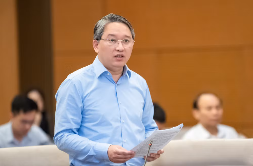 Bộ trưởng Tư pháp Nguyễn Hải Ninh. (Ảnh: Media Quốc hội)