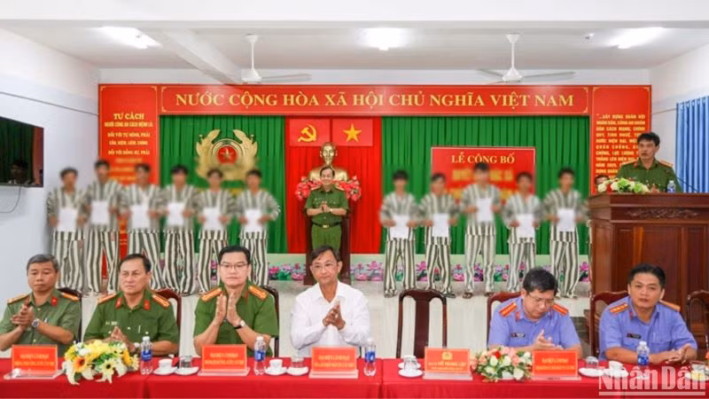 Lễ công bố Quyết định đặc xá năm 2025 của Chủ tịch nước cho các phạm nhân đủ điều kiện.