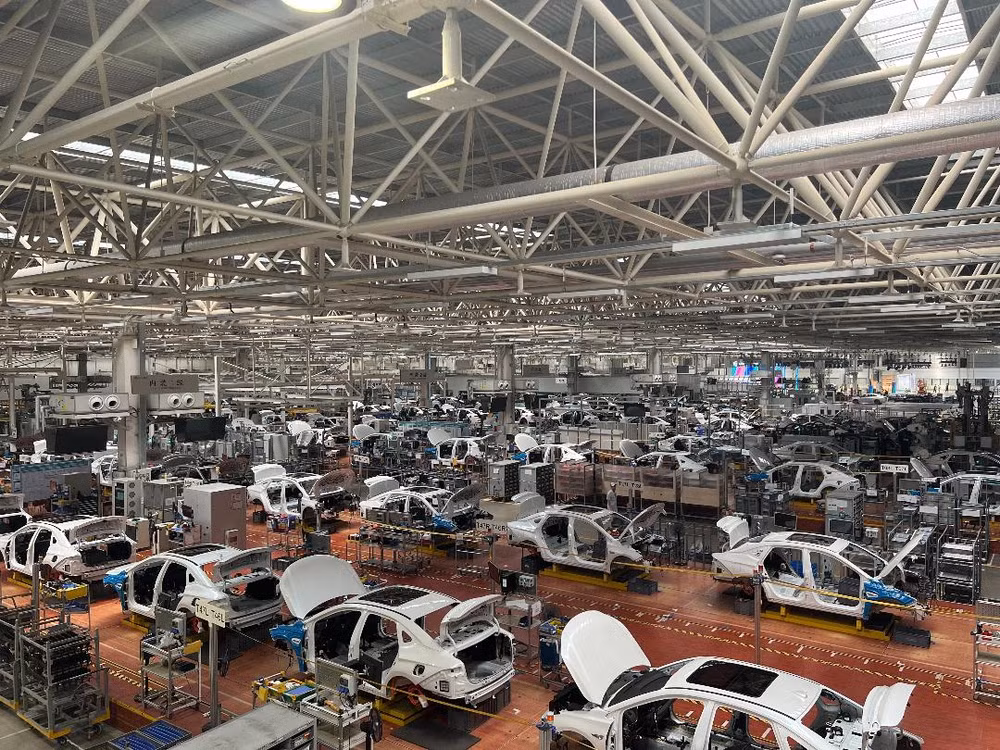 Nhà máy lắp ráp ô tô điện của Tập đoàn ô tô Quảng Châu (GAC Group). Nhà máy lắp ráp ô tô điện của Tập đoàn ô tô Quảng Châu (GAC Group).