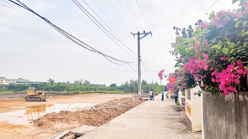 Khu tái định cư phục vụ dự án đường vành đai 4 - Vùng Thủ đô vừa được huyện Thường Tín khởi công xây dựng tại xã Hồng Vân. (Ảnh Duy Linh)