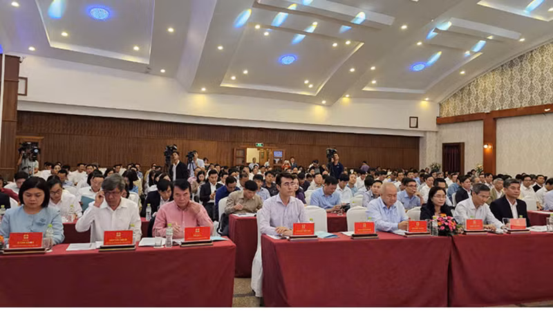 Các đại biểu tham dự Hội nghị.