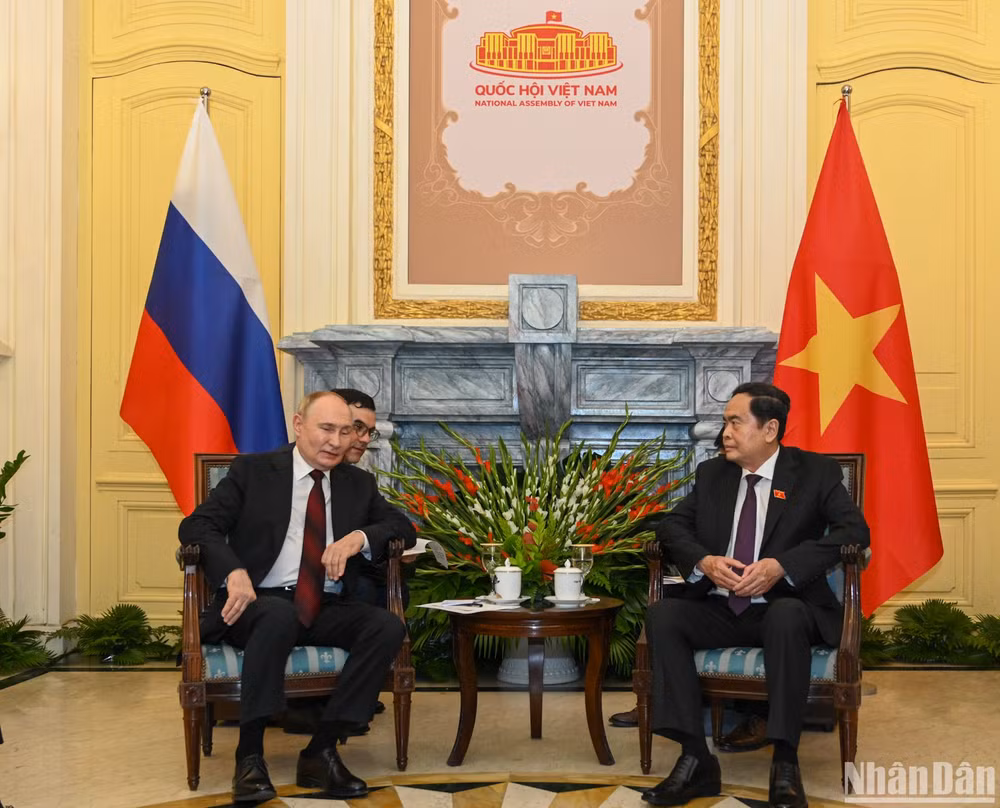 Chủ tịch Quốc hội Trần Thanh Mẫn phát biểu tại buổi hội kiến Tổng thống Liên bang Nga Vladimir Putin. (Ảnh: Duy Linh)