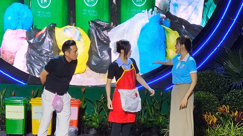 Một cảnh trong tiểu phẩm truyền thông "Chống ô nhiễm nhựa".