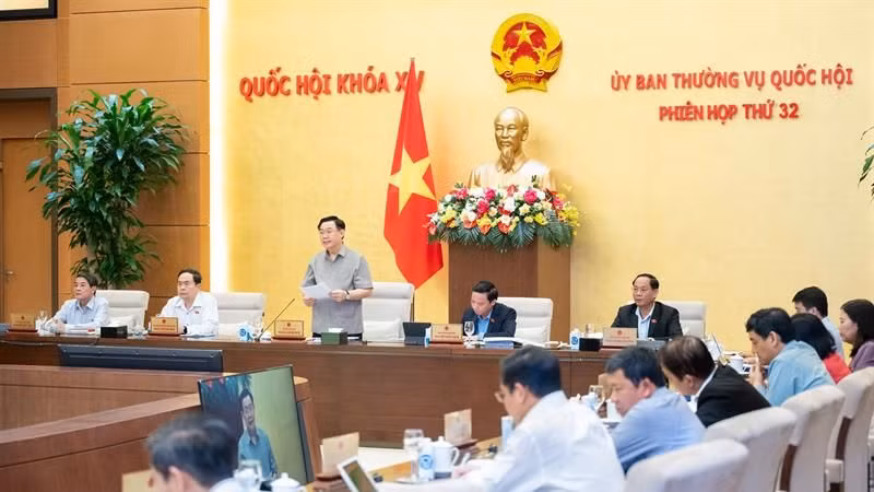 Phiên họp thứ 32 của Ủy ban Thường vụ Quốc hội khóa XV. (Ảnh: quochoi.vn)