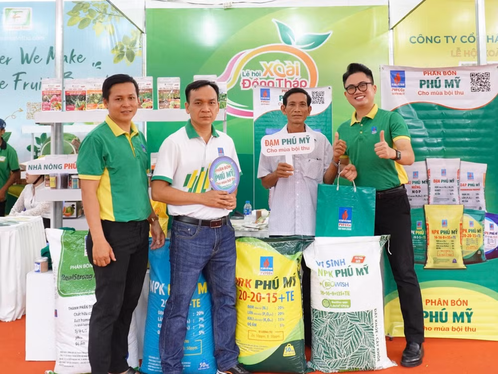 : Trưng bày bộ sản phẩm Phân bón Phú Mỹ tại Lễ hội Xoài Đồng Tháp năm 2024 vừa qua.