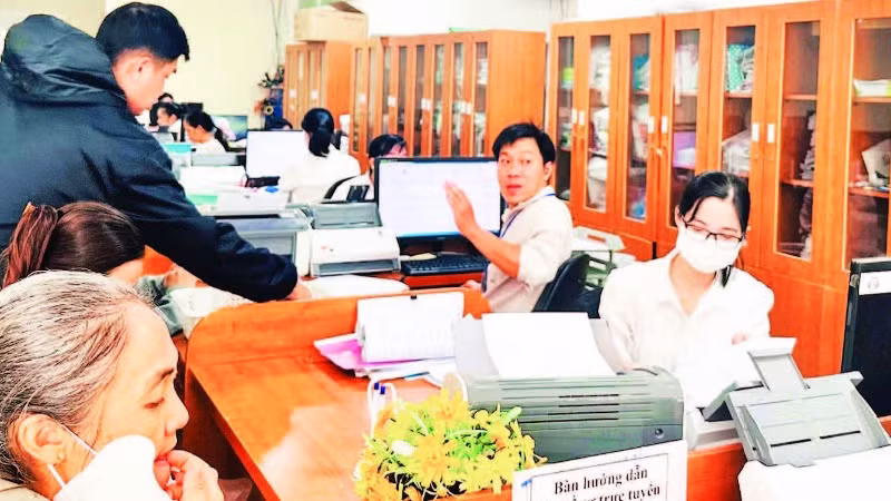 Hỗ trợ doanh nghiệp và người dân thực hiện thủ tục hành chính tại Bạc Liêu.