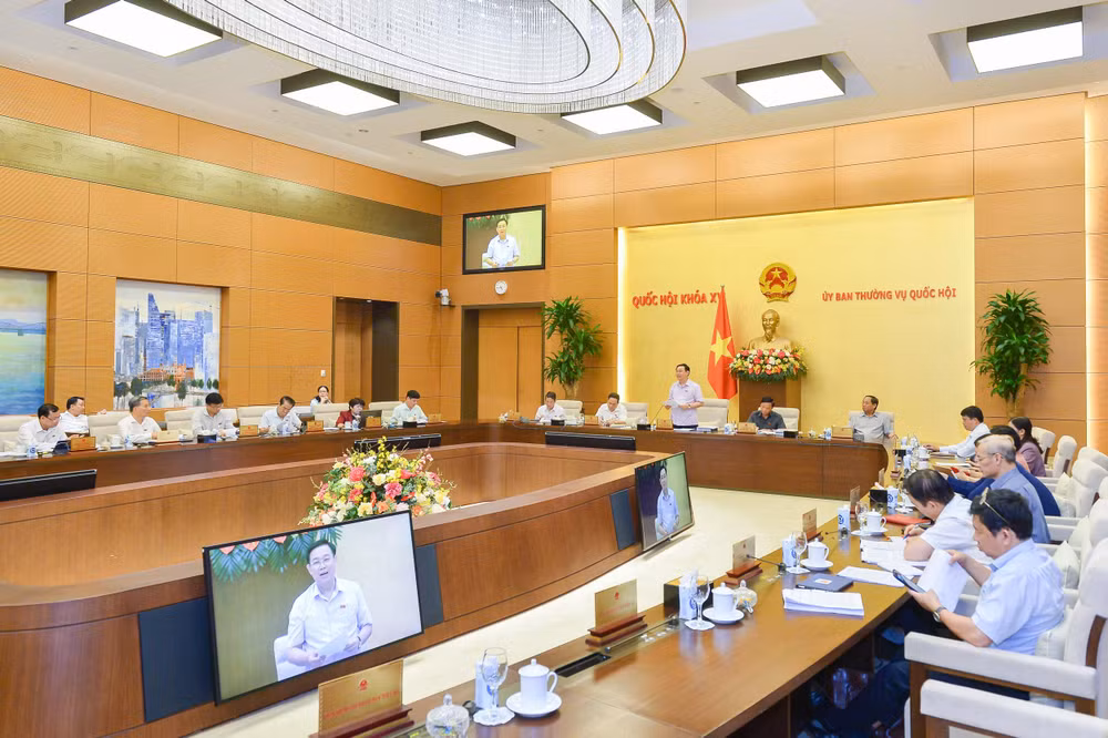 Phiên họp chuyên đề pháp luật tháng 8 của Ủy ban Thường vụ Quốc hội. Ảnh: quochoi.vn Phiên họp chuyên đề pháp luật tháng 8 của Ủy ban Thường vụ Quốc hội. Ảnh: quochoi.vn