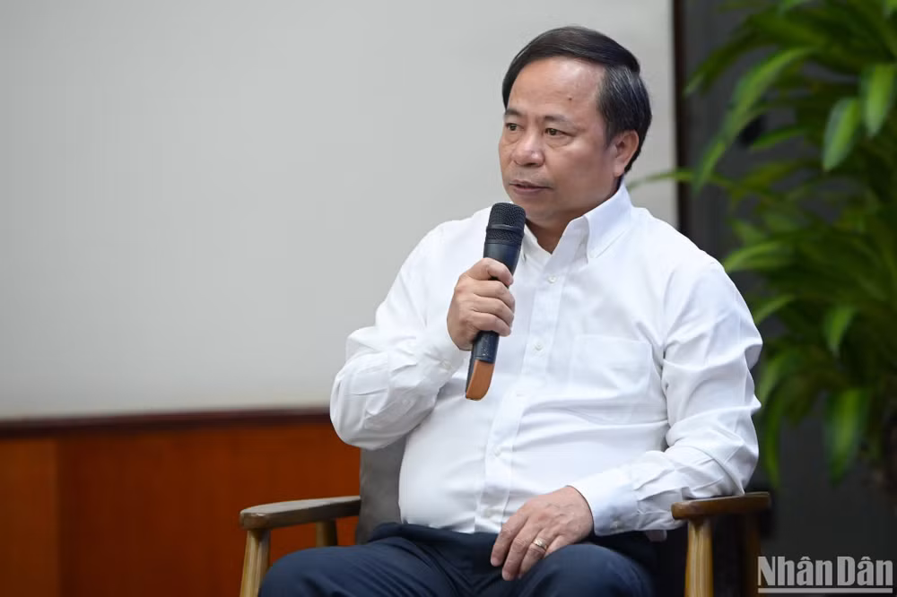 GS, TS, Nguyễn Hồng Sơn, Giám đốc Viện Khoa học nông nghiệp Việt Nam chia sẻ tại Diễn đàn.