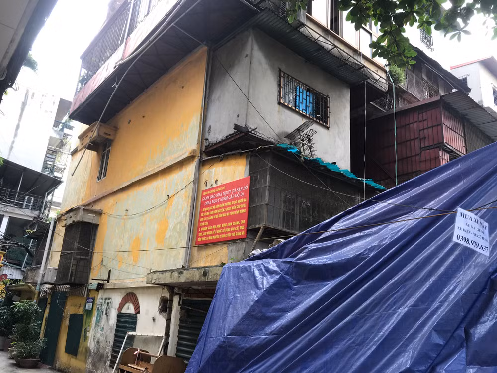 Đơn nguyên 3 nhà C8 tập thể Giảng Võ.
