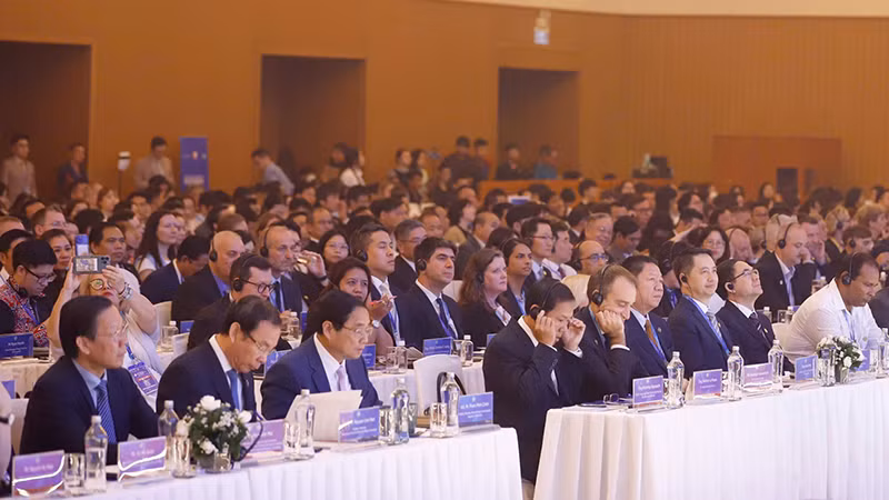 Tại Diễn đàn này, Thành phố Hồ Chí Minh lắng nghe và thu nhận rất nhiều ý kiến trao đổi, kinh nghiệm, hiến kế hay, quý của các đại biểu trong và ngoài nước.