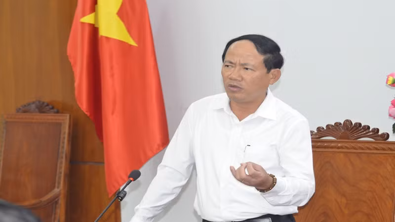 Đồng chí Phạm Anh Tuấn, Chủ tịch Ủy ban nhân dân tỉnh Bình Định phát biểu ý kiến tại buổi làm việc.