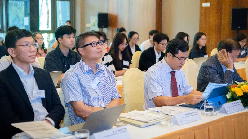 Hội thảo có sự tham dự của nhiều nhà khoa học hàng đầu thế giới. Hội thảo có sự tham dự của nhiều nhà khoa học hàng đầu thế giới.