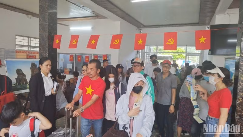 Những trải nghiệm mới trên chuyến hành trình về miền đất võ đang chờ đón du khách tham quan.