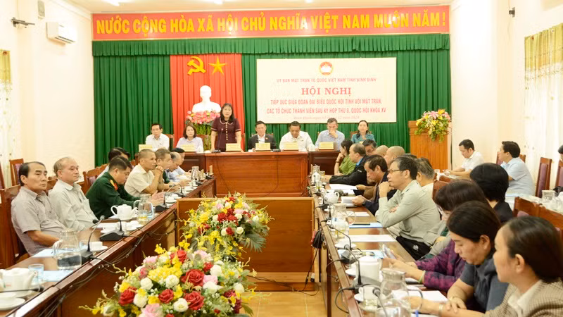 Quang cảnh buổi tiếp xúc.