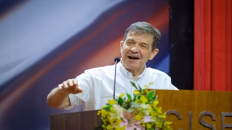 Jean-Francois Joanny là nhà vật lý người Pháp, Giáo sư tại Collège de France/Pháp.