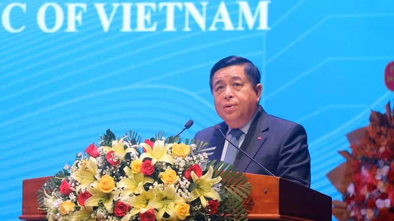 Phó Thủ tướng Chính phủ Nguyễn Chí Dũng phát biểu tại hội nghị.