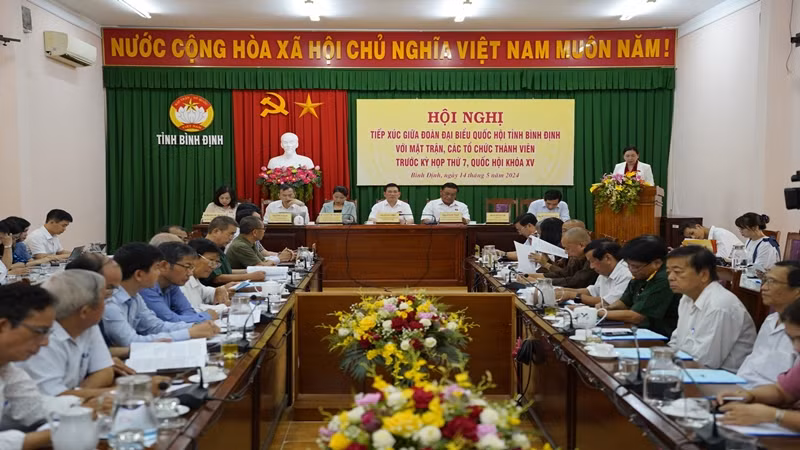 Toàn cảnh buổi tiếp xúc cử tri của Bộ trưởng Tài chính sáng 14/5.