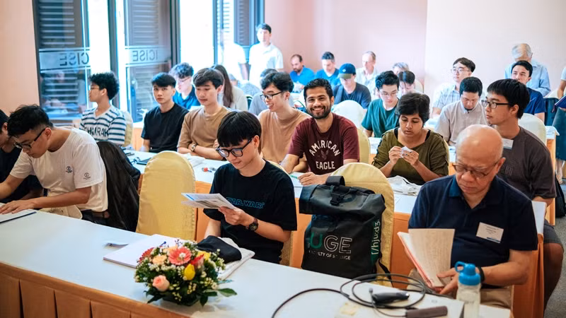 Trường sẽ tạo điều kiện cho các sinh viên Việt Nam học tập và trải nghiệm nghiên cứu cùng các sinh viên quốc tế và các nhà khoa học hàng đầu trong lĩnh vực nghiên cứu theo chủ đề.