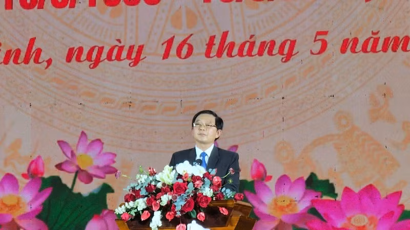Bí thư Tỉnh ủy Bình Định Hồ Quốc Dũng phát biểu tại buổi lễ. Bí thư Tỉnh ủy Bình Định Hồ Quốc Dũng phát biểu tại buổi lễ.