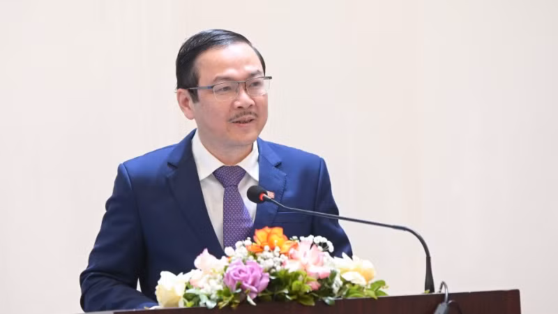 Nhà báo Nguyễn Ngọc Thạch, Tổng Biên tập Báo Nông nghiệp Việt Nam khẳng định, Agritechnica Asia Việt Nam 2025 sẽ mang đến cho chúng ta một cái nhìn rõ nét về những xu hướng công nghệ nông nghiệp hiện đại. Nhà báo Nguyễn Ngọc Thạch, Tổng Biên tập Báo Nông nghiệp Việt Nam khẳng định, Agritechnica Asia Việt Nam 2025 sẽ mang đến cho chúng ta một cái nhìn rõ nét về những xu hướng công nghệ nông nghiệp hiện đại.