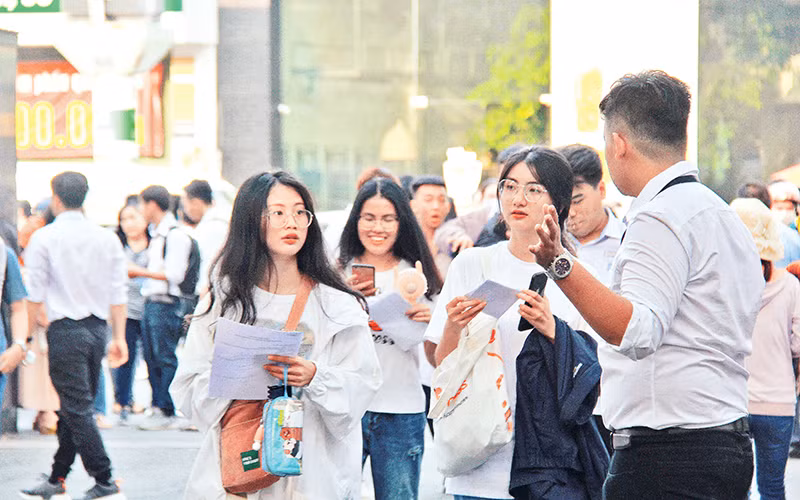 Các thí sinh dự kỳ thi Đánh giá năng lực vào các trường đại học thành viên thuộc Đại học Quốc gia Thành phố Hồ Chí Minh.