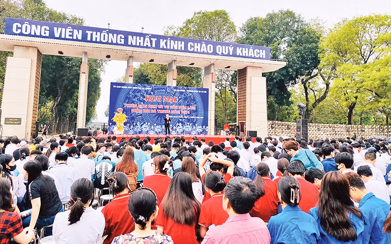 Kết nối lực lượng lao động trẻ với các doanh nghiệp, trường dạy nghề