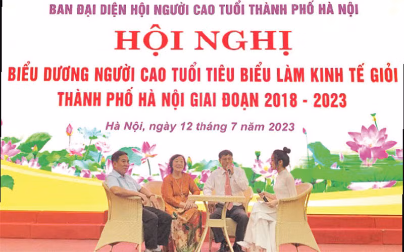 Những tấm gương người cao tuổi làm kinh tế giỏi của Thủ đô chia sẻ kinh nghiệm, cách làm hay.
