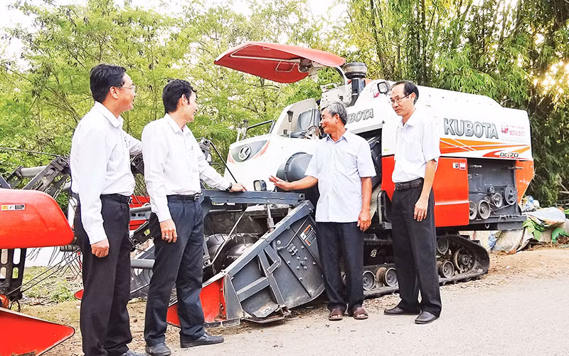 Agribank luôn đồng hành với khách hàng trong quá trình cơ giới hóa ngành nông nghiệp.