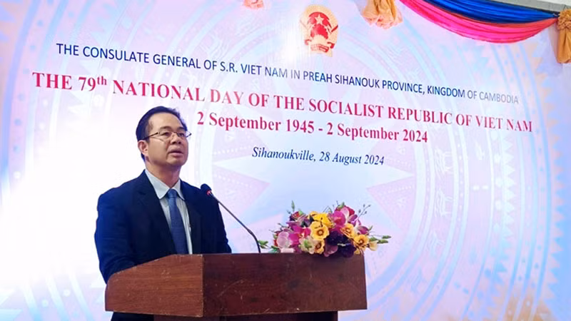 Tỉnh trưởng tỉnh Preah Sihanouk Mang Sineth đánh giá cao quan hệ hữu nghị và hợp tác tốt đẹp giữa hai nước Campuchia và Việt Nam. (Ảnh: Nguyễn Hiệp) Tỉnh trưởng tỉnh Preah Sihanouk Mang Sineth đánh giá cao quan hệ hữu nghị và hợp tác tốt đẹp giữa hai nước Campuchia và Việt Nam. (Ảnh: Nguyễn Hiệp)