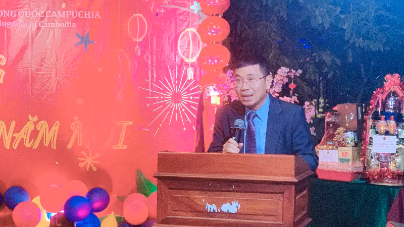 Sinh viên Việt Nam tại Campuchia vui đón năm mới ảnh 2 Sinh viên Việt Nam tại Campuchia vui đón năm mới ảnh 2