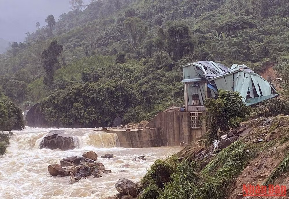 Hiện trường vụ sạt lở.