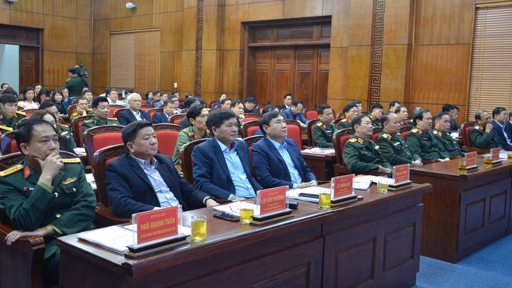 Đại biểu dự Hội nghị tổng kết thực hiện Nghị quyết 8 tại Điện Biên.