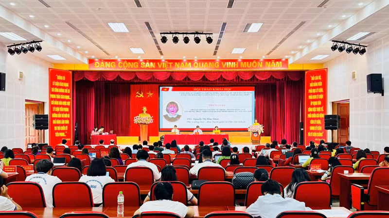 Quang cảnh hội thảo.
