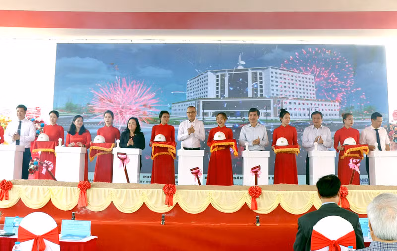 Lễ khởi công dự án Bệnh viện Sản Nhi tại Phú Yên