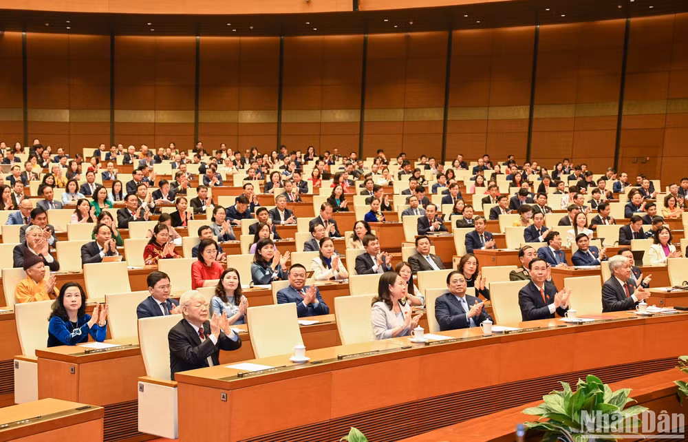 Tổng Bí thư Nguyễn Phú Trọng và các đại biểu dự phiên họp. Tổng Bí thư Nguyễn Phú Trọng và các đại biểu dự phiên họp.