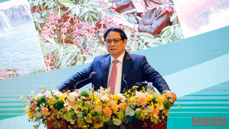 Thủ tướng Phạm Minh Chính phát biểu ý kiến tại hội nghị.